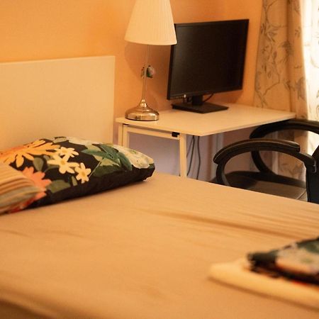 Repton House Bed & Breakfast Woodford Bagian luar foto