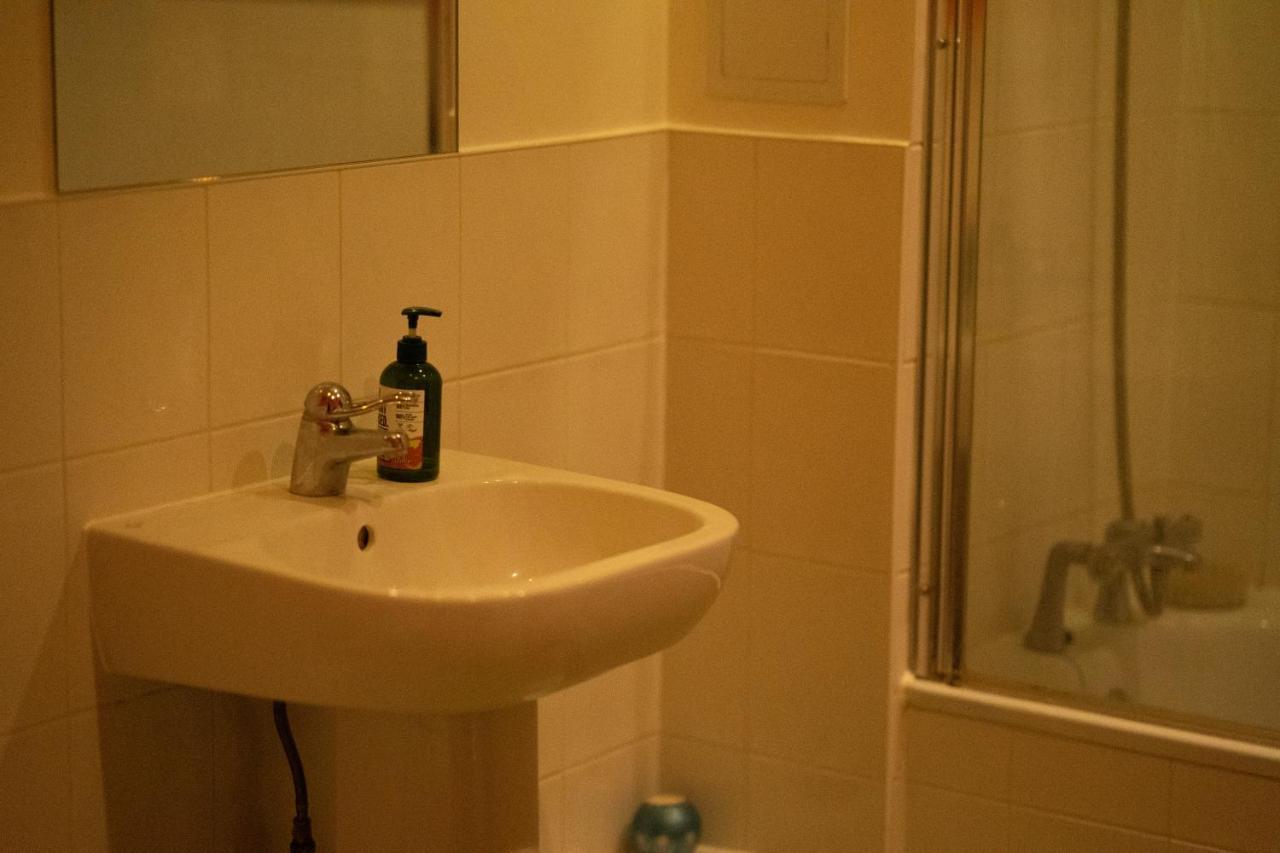 Repton House Bed & Breakfast Woodford Bagian luar foto